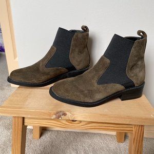 DARK GREEN SUED ANKLE BOOTS  - DESIGN LAB- FARALDI